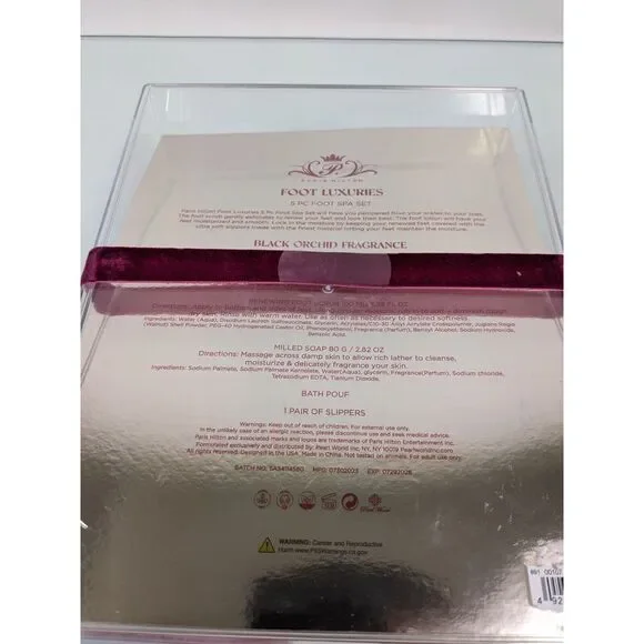 Paris Hilton Foot Scrub Lotion Milled Soap Luxuries 5 Piece Gift‎ Pack Slippers